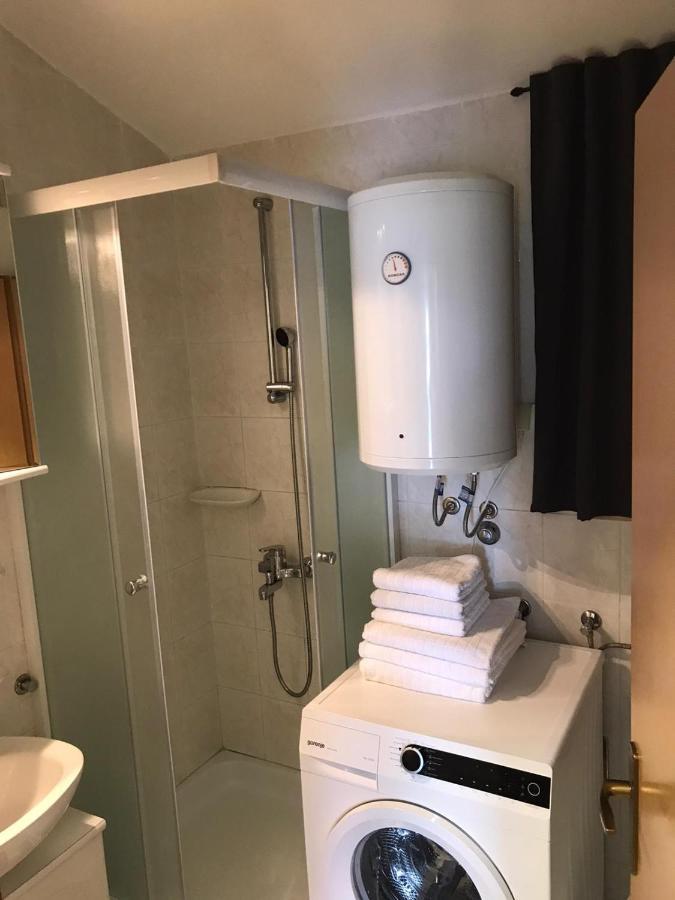 Apartman Jumic Malinska Exteriör bild