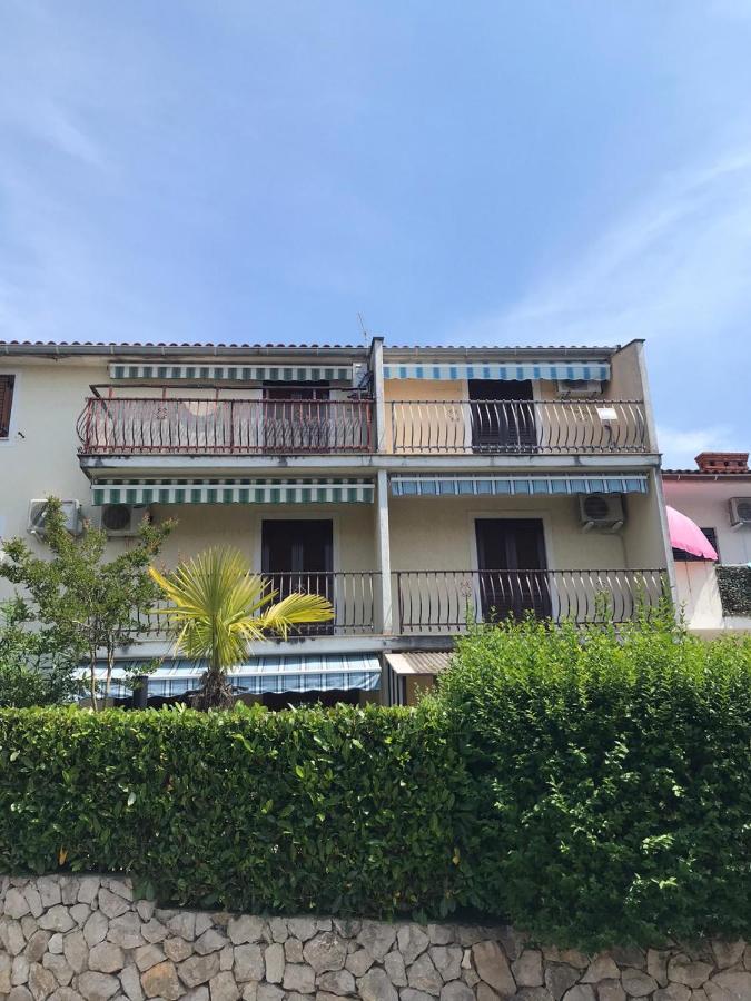Apartman Jumic Malinska Exteriör bild